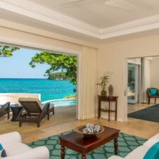 Cottage 6 -Living area