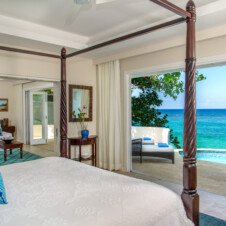 Cottage 6 Master Bedroom