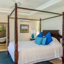 Cottage 6 – Master Bedroom