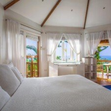 Geejam+Hotel+-+Ska+Cabin+2