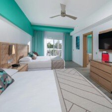 ORI_19_074+-+Superior+family+room